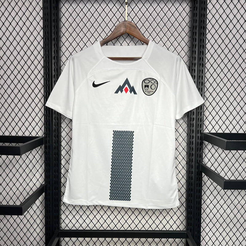 Camisa Seleção Eslovênia  2024 Away - Euro - Masculina - NIKE - Modelo Torcedor - Branca